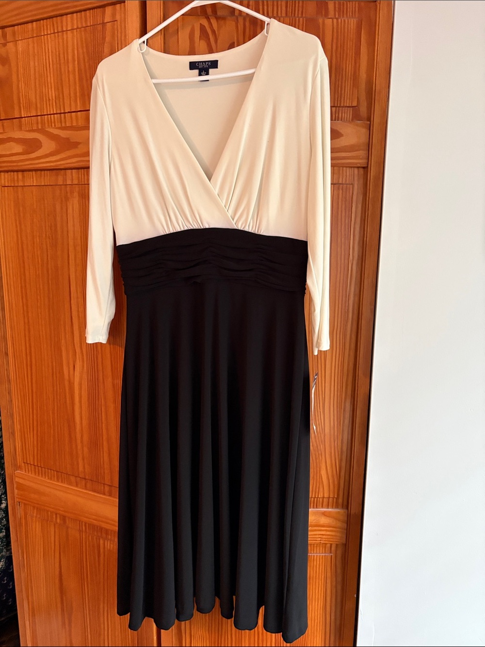 Chaps Black and Cream Faux Wrap 3/4 Length Sleeves Dress
